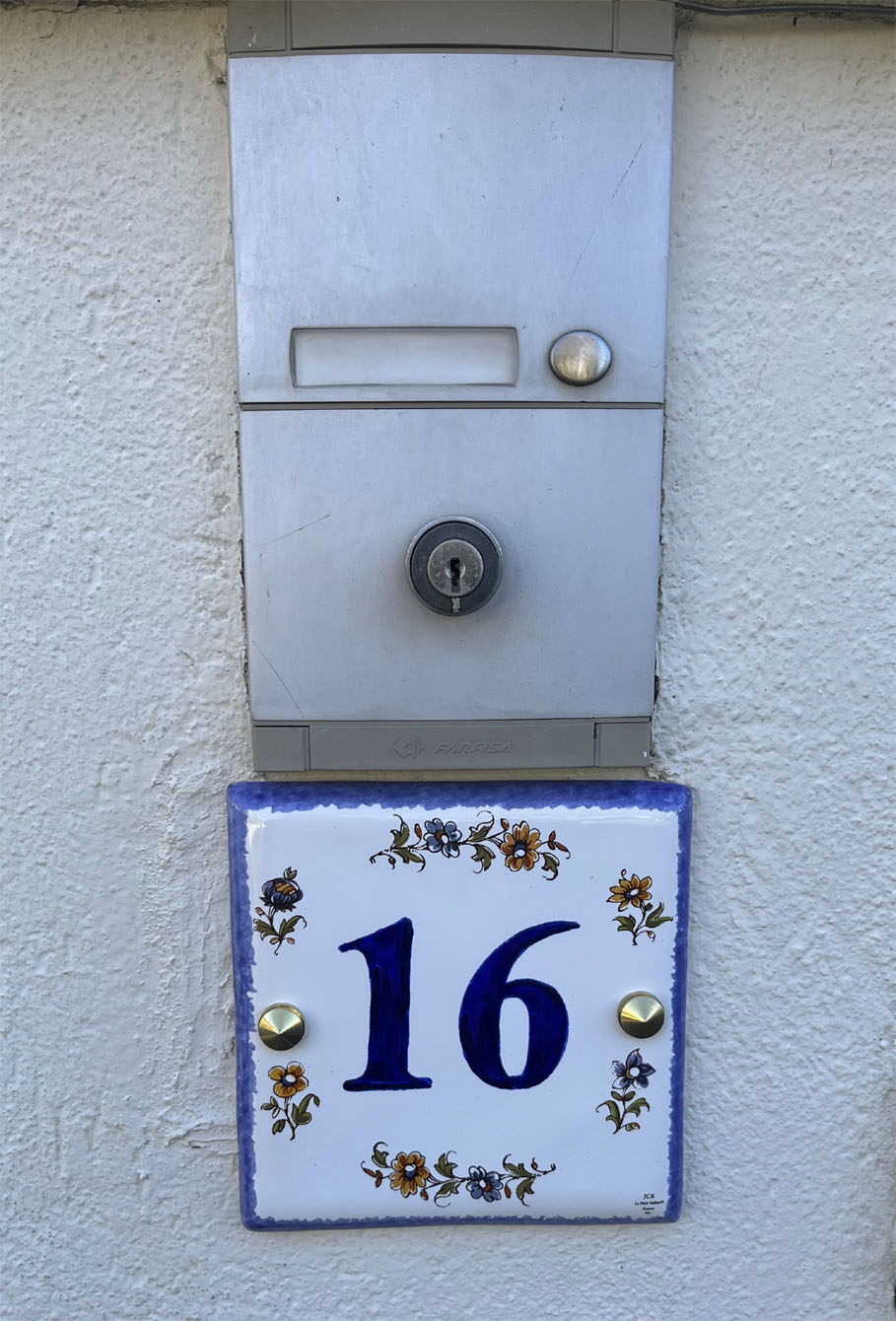 plaque numero de maison carree 15x15 decor moustiers bleu